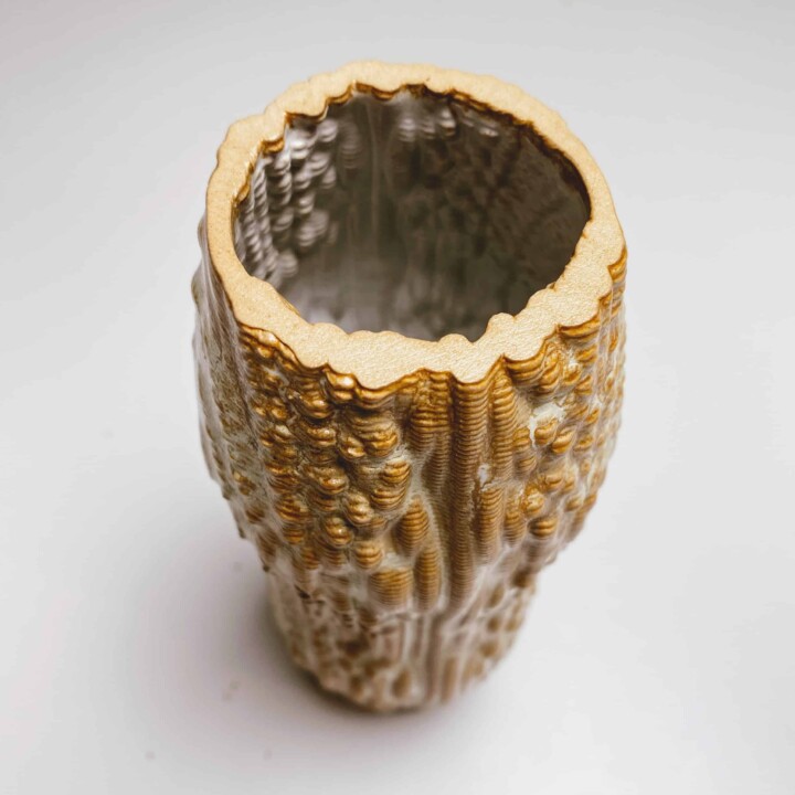 VVVV/a + df Vase
